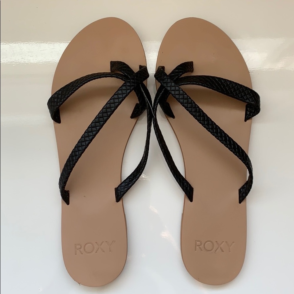 Roxy sandals